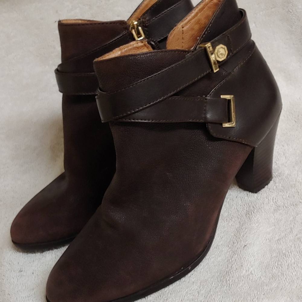 Like new Louise et Cie leather boots wm. sz.38.5